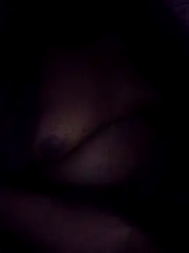 Snapshot of OnlyMoneyIwanT chatting on 26, 11, 2025 OnlyMoneyIwanT online show from 26, 11, 2025