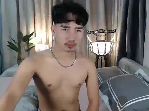 Snapshot of cute_richard24 chatting on 28, 9, 2025 cute richard24 online show from 28, 9, 2025