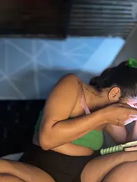 Kaily Sweet16 online show from 13, 4, 2026