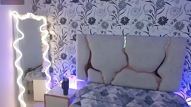 Rosalind tay online show from 30, 11, 2025