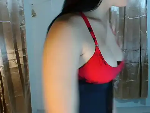 Snapshot of naughtyhothailey chatting on 5, 12, 2025 naughtyhothailey online show from 5, 12, 2025