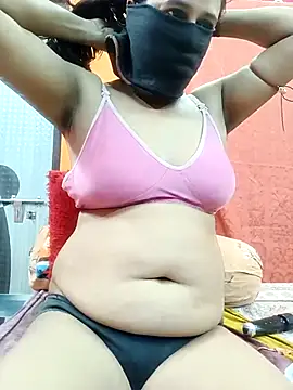 Hotpuja25 online show from 1, 12, 2025