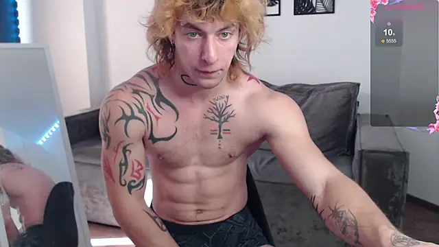 Snapshot of Brendan__Piks chatting on 25, 10, 2025 Brendan Piks online show from 25, 10, 2025