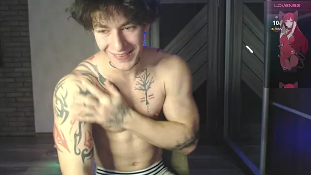 Snapshot of Brendan__Piks chatting on 25, 11, 2025 Brendan Piks online show from 25, 11, 2025