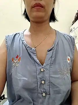 Snapshot of love_sexy090 chatting on 2, 10, 2025 love sexy090 online show from 2, 10, 2025