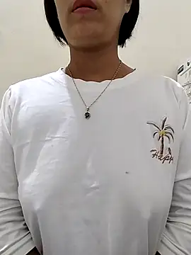 Snapshot of love_sexy090 chatting on 2, 11, 2025 love sexy090 online show from 2, 11, 2025