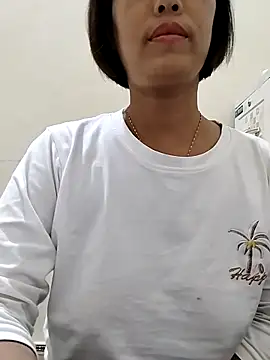 Snapshot of love_sexy090 chatting on 12, 11, 2025 love sexy090 online show from 12, 11, 2025