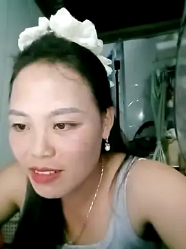 Snapshot of MychuSweet chatting on 11, 10, 2025 MychuSweet online show from 11, 10, 2025