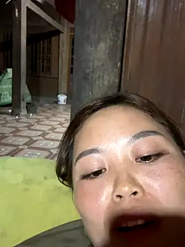 Snapshot of MychuSweet chatting on 11, 11, 2025 MychuSweet online show from 11, 11, 2025