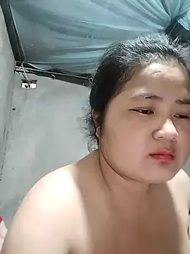 Snapshot of BigBoobs186 chatting on 14, 10, 2025 BigBoobs186 online show from 14, 10, 2025