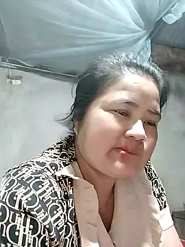 Snapshot of BigBoobs186 chatting on 21, 10, 2025 BigBoobs186 online show from 21, 10, 2025