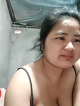 Snapshot of BigBoobs186 chatting on 14, 11, 2025 BigBoobs186 online show from 14, 11, 2025