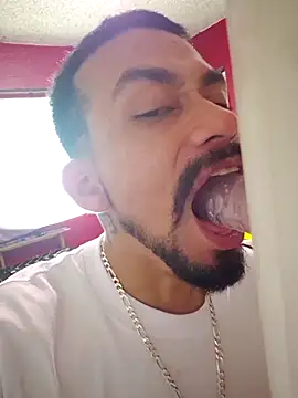 Cnutt310 online show from 3, 10, 2025