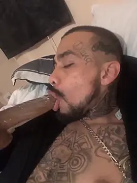 Snapshot of Cnutt310 chatting on 23, 12, 2025 Cnutt310 online show from 23, 12, 2025