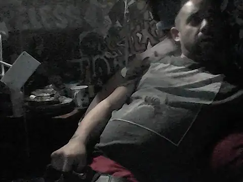 Snapshot of Twoslipperywhenwett chatting on 13, 12, 2025 Twoslipperywhenwett online show from 13, 12, 2025