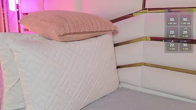 Snapshot of ambar_rosse25 chatting on 14, 11, 2025 ambar rosse25 online show from 14, 11, 2025