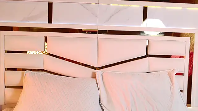 Snapshot of ambar_rosse25 chatting on 29, 11, 2025 ambar rosse25 online show from 29, 11, 2025