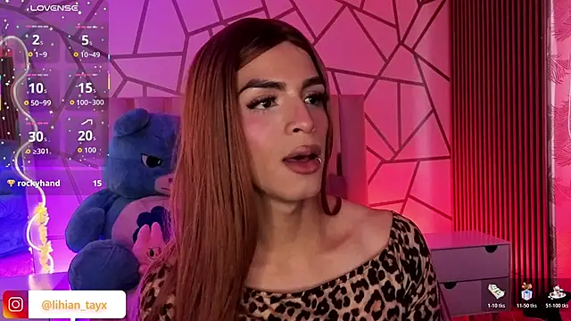 LIHIAN TAY online show from 25, 10, 2025