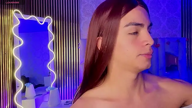 LIHIAN TAY online show from 4, 4, 2026