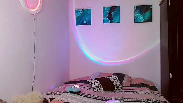 Snapshot of meghan_devil_ chatting on 24, 11, 2025 meghan devil online show from 24, 11, 2025