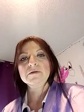 Snapshot of angierot2025 chatting on 2, 12, 2025 angierot2025 online show from 2, 12, 2025