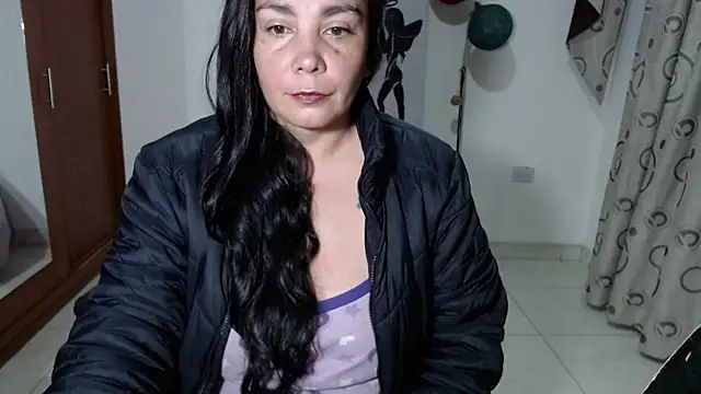 Vivian milf paint online show from 23, 10, 2025