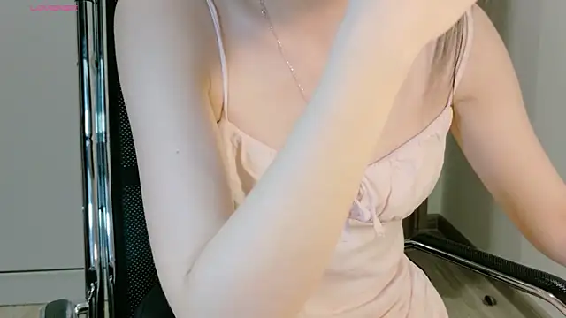 Ryeon 99 online show from 6, 4, 2026