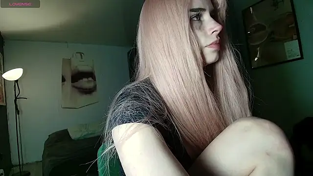 Snapshot of PieraMarch chatting on 1, 7, 2026 PieraMarch online show from 1, 7, 2026
