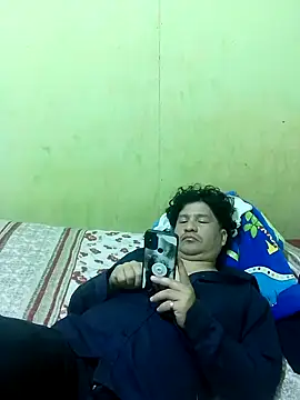 Snapshot of 3-11A chatting on 18, 12, 2025 3-11A online show from 18, 12, 2025