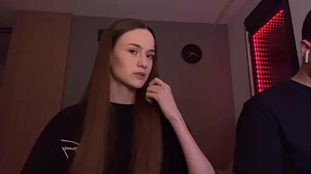 Snapshot of TenDouble chatting on 14, 11, 2025 TenDouble online show from 14, 11, 2025