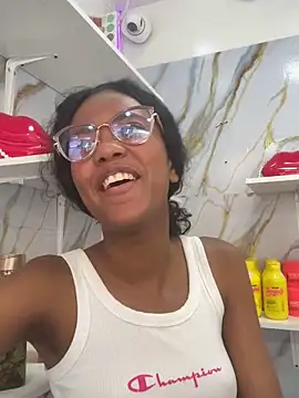 Snapshot of KinkyCutie1 chatting on 24, 10, 2025 KinkyCutie1 online show from 24, 10, 2025