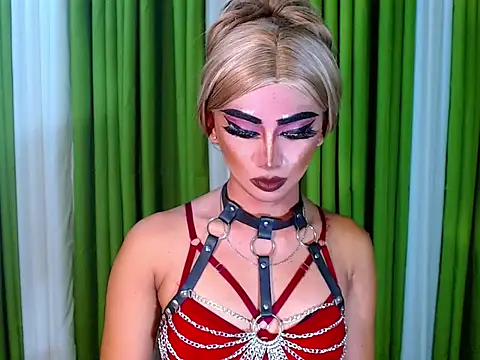 Snapshot of Queen_yasii_88 chatting on 14, 9, 2025 Queen yasii 88 online show from 14, 9, 2025