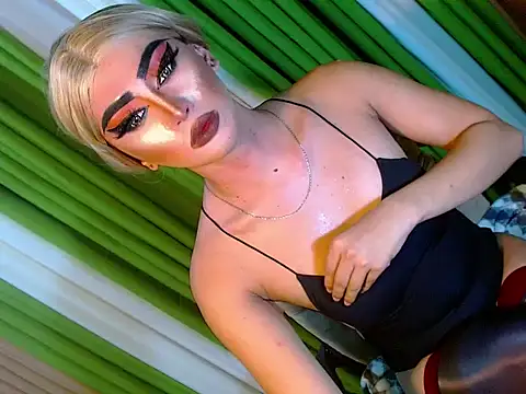 Snapshot of Queen_yasii_88 chatting on 21, 9, 2025 Queen yasii 88 online show from 21, 9, 2025