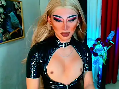 Snapshot of Queen_yasii_88 chatting on 22, 10, 2025 Queen yasii 88 online show from 22, 10, 2025