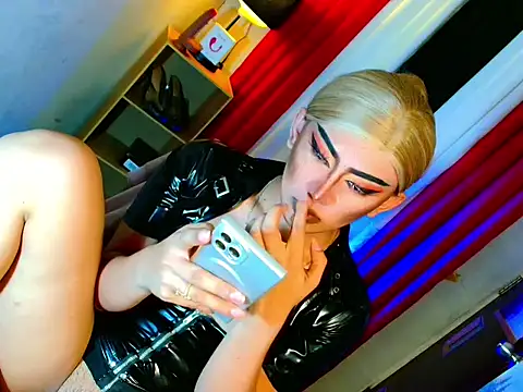 Snapshot of Queen_yasii_88 chatting on 2, 12, 2025 Queen yasii 88 online show from 2, 12, 2025