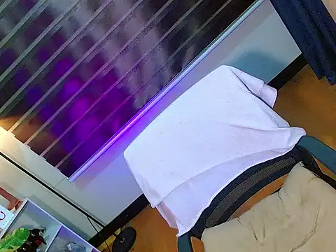 Snapshot of Queen_yasii_88 chatting on 13, 1, 2026 Queen yasii 88 online show from 13, 1, 2026