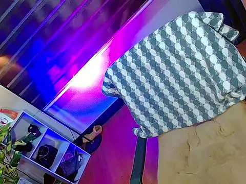 Snapshot of Queen_yasii_88 chatting on 8, 2, 2026 Queen yasii 88 online show from 8, 2, 2026