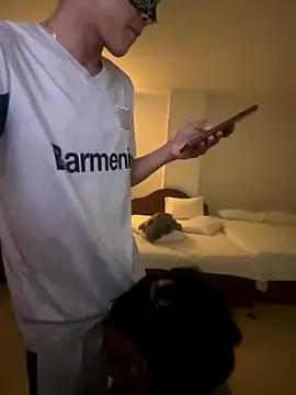 boyhigh1997 online show from 1, 11, 2025