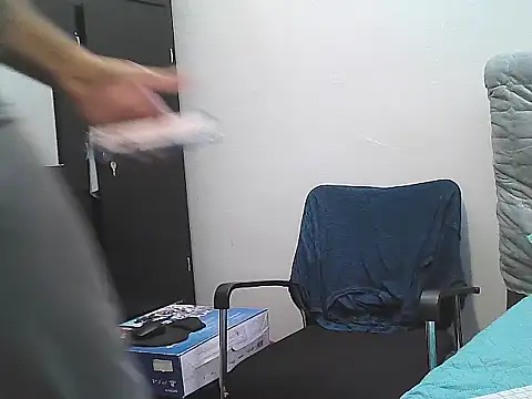 morenocabro10 online show from 18, 10, 2025