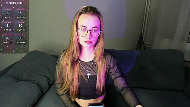 MewStella online show from 2, 11, 2025