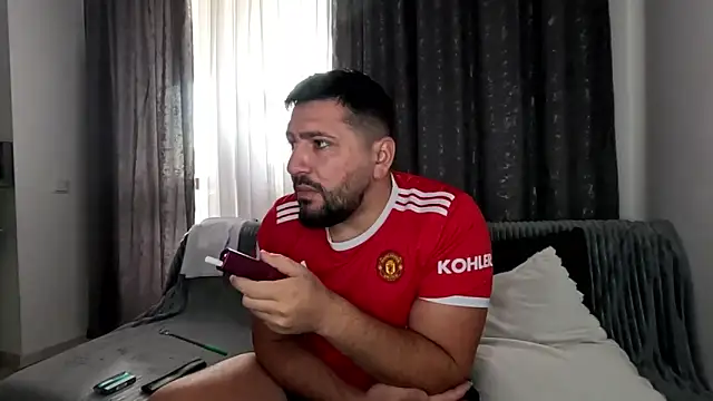 Gold Alpha Boy online show from 29, 9, 2025