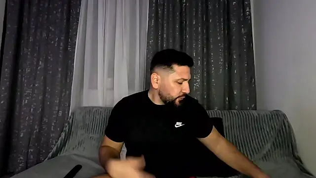 Gold Alpha Boy online show from 24, 10, 2025