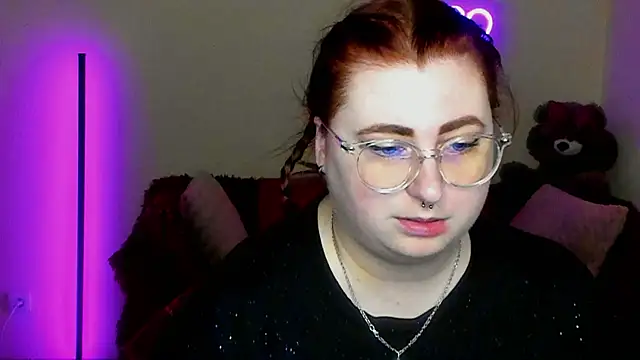 Snapshot of Alicia_love00 chatting on 17, 4, 2026 Alicia love00 online show from 17, 4, 2026