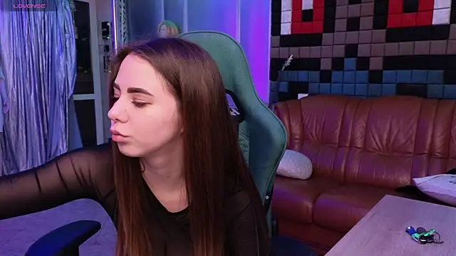 IvoryWood  online show from 29, 11, 2025