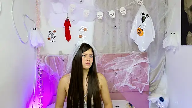 Snapshot of sukilove18 chatting on 12, 10, 2025 sukilove18 online show from 12, 10, 2025