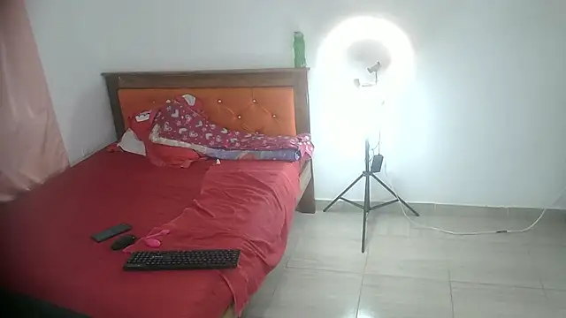 Snapshot of Lawuaifu1 chatting on 17, 11, 2025 Lawuaifu1 online show from 17, 11, 2025