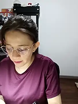 Snapshot of Isabella5_Brown_ chatting on 26, 11, 2025 Isabella5 Brown online show from 26, 11, 2025