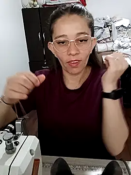 Snapshot of Isabella5_Brown_ chatting on 1, 12, 2025 Isabella5 Brown online show from 1, 12, 2025