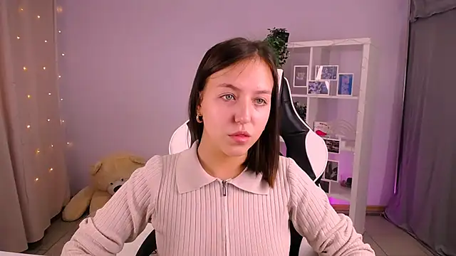 Snapshot of CindySparkl chatting on 21, 10, 2025 CindySparkl online show from 21, 10, 2025