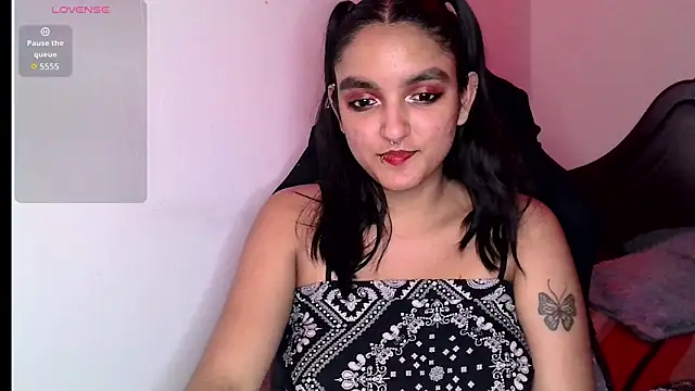 Snapshot of Ari_20_ chatting on 5, 11, 2025 Ari 20 online show from 5, 11, 2025